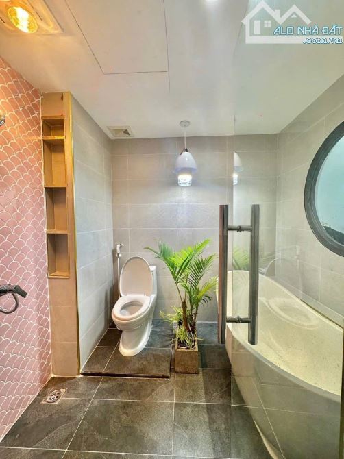 NHỈNH 12 TỶ CÓ NGAY Ô TÔ VÀO NHÀ KINH DOANH ĐỈNH TRUNG TÂM QUẬN ĐỐNG ĐA - 6