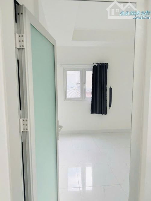 Bán nhà 2 mặt tiền hẻm Nguyễn Cửu Vân P17 Bình Thạnh 4 tầng BTCT 38m2 chỉ hơn 6 tỷ - 6