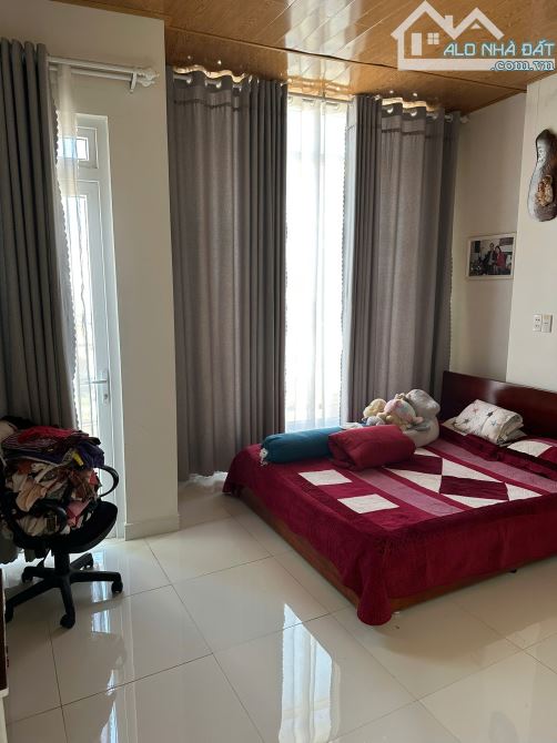 NHÀ MỚI ĐẸP MẶT TIỀN TRUNG TÂM ĐÀ LẠT P2 59M2 NGANG 4,5M 3 TẦNG - 6