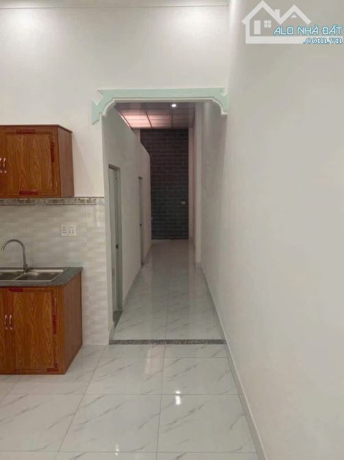 💥Cha mẹ già bán nhà lên ở cùng con cái ngay sau chợ hóc môn ở tân hiệp giá 700Triệu💥 - 6