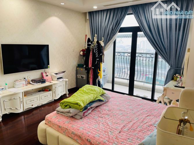 CHUNG CƯ ROYAL CITY 180M2 QUÁ ĐẸP - 6