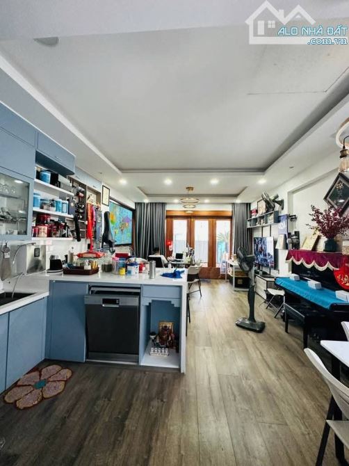 Bán nhà phường 1 Tân Bình, Nguyễn Trọng Tuyển, Tòa Văn phòng, 5x16m, 7 tầng, hầm, 2x tỷ - 6