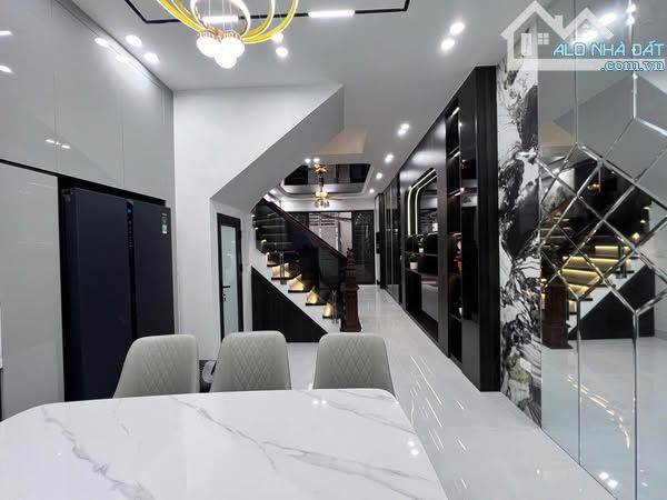 BÁN NHÀ LÊ TRỌNG TẤN - THANH XUÂN - NGÕ Ô TÔ - 10M RA Ô TÔ TRÁNH - FULL NỘI THẤT - NHÀ ĐẸP - 6