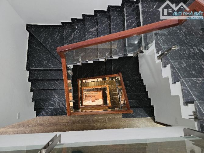 Bán nhà Lý Sơn, DT 104m2 x MT rộng x 5 tầng x thang máy, gara ô tô, vừa ở vừa làm VP.. - 7