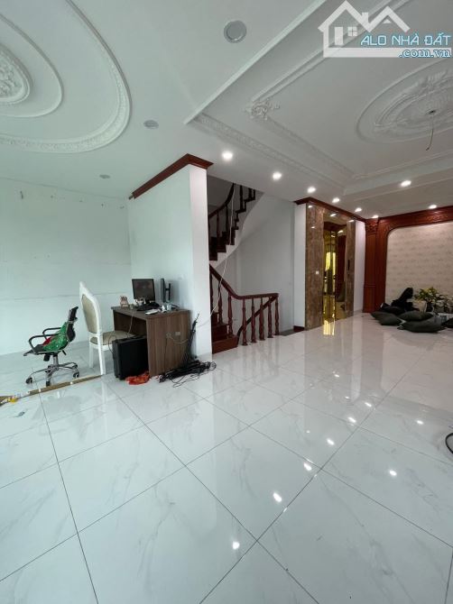 BÁN NHÀ PHÂN LÔ KIẾN HƯNG - QUẬN HÀ ĐÔNG - VỈA HÈ - THANG MÁY - Ô TÔ TRÁNH - KINH DOANH - 7