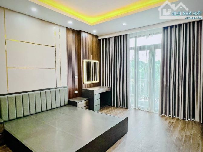 Bán nhà Tố Hữu Vạn Phúc 51M2 chỉ 15 tỷ - 7