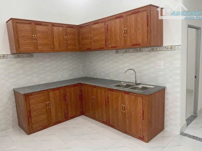 💥Cha mẹ già bán nhà lên ở cùng con cái ngay sau chợ hóc môn ở tân hiệp giá 700Triệu💥 - 7