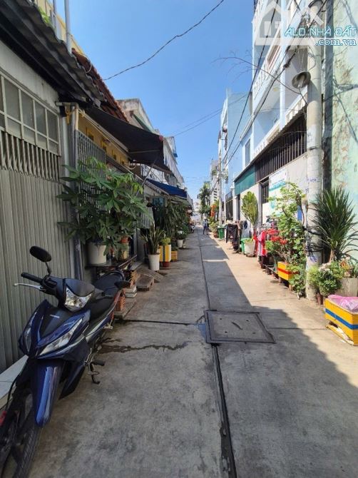 Bán nhà Mã Lò Bình Hưng Hòa A Bình Tân DT: 34m2 - 2 tầng -(4x9) Giá: chỉ 3.4tỷ TL. - 7