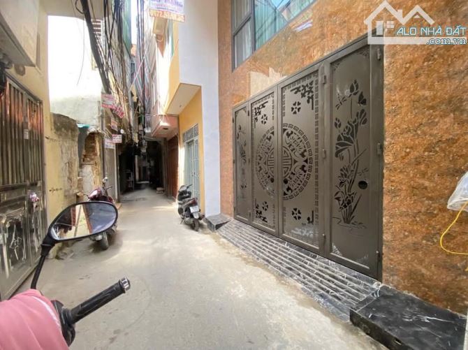 Bán Tòa CCMN phố Khâm Thiên, Đống Đa 60m* 13p kk, TM, dt 90tr, 10m ra ô tô có GPXD và pccc - 7