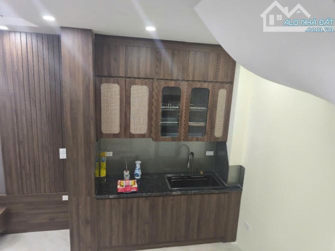 Bán nhà Huỳnh Thúc Kháng 5 tầng 50 m2 mặt tiền 5 mét giá nhỉnh 18 tỷ - 7
