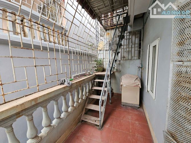 Lô góc 2 mặt thoáng 30m ra phố Thái Thịnh Đống Đa ngõ to thông nhau 22m2 4T MT 4.1m 5.5 tỷ - 7