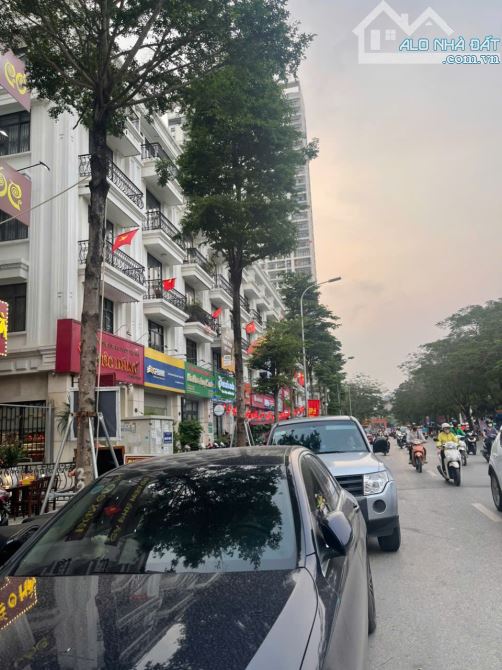 BÁN NHÀ LIỀN KỀ MẶT PHỐ XUÂN LA - DỰ ÁN DREAM LAND, TÂY HỒ – 115M², 5 TẦNG THANG MÁY 50 tỷ - 4