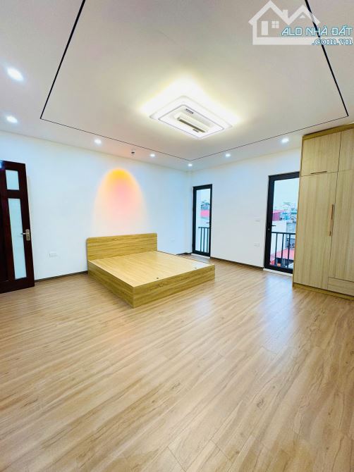 Bán nhà Gia Thụy, 51m2 x 3 thoáng x MT rộng x 6 tầng, thang máy, full nội thất, 30m ô tô - 7