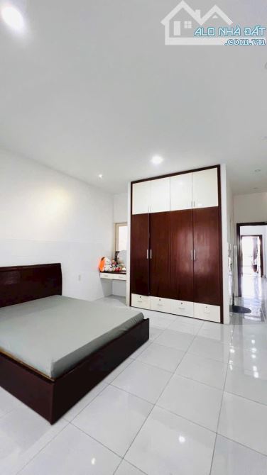 Bán nhà 1 trệt 2 lầu sổ riêng thổ cư p. Tân Phong - 7