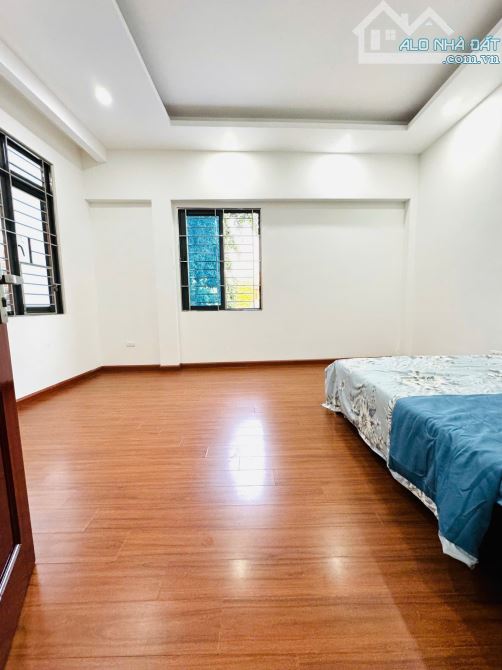 BÁN NHÀ MINH KHAI, DT 32M x 5 TẦNG, MT 3.9M, NHỈNH 6 TỶ, GẦN PHỐ, TRƯỚC NHÀ RỘNG RÃI - 8