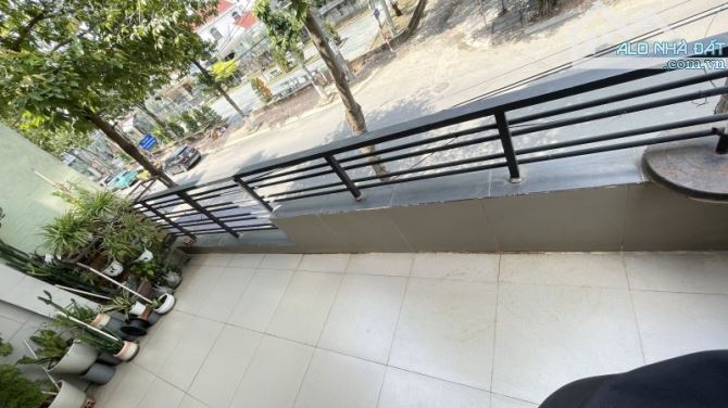 Bán Nhà 104m² Mặt Tiền Đường GS14 – Dĩ An – Giá Chỉ 11 Tỷ – Xe Hơi Ngủ Trong Nhà - 8