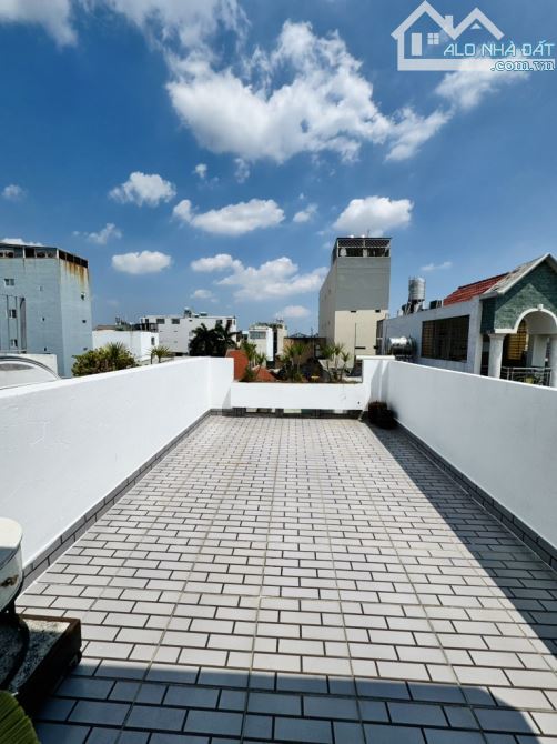 Bán nhà Phường 12 Gò Vấp, Bùi Quang Là, hẻm xe hơi thông, 5 tầng, giá 5.7 tỷ - 8