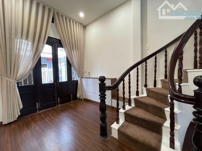 Bán nhà 3 tầng hẻm ô tô vcn phước hải ngang 6m - 8
