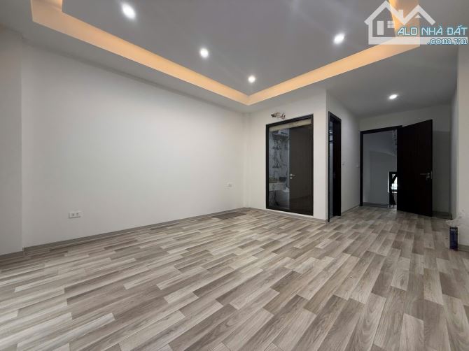 Nhà mới tinh 6 tầng thang máy, gần phố, full nội thất xịn, ngõ thông tứ phía, giá 11.6 tỷ. - 8
