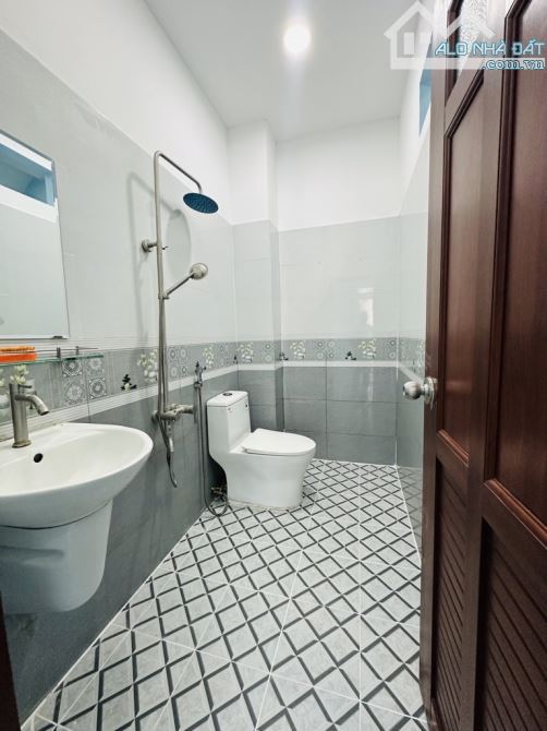 BÁN NHÀ KHU PHÂN LÔ 480 MÃ LÒ BÌNH TÂN 4 TẦNG 50M2 [5x10] CHỦ GIẢM CÒN 5,7xTỶ TL - 8