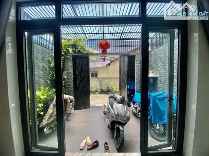 siêu phẩm 4 tầng 80m2 xe hơi đỗ cồng ngay trường hoa lư chỉ 7.5 tỷ - 8