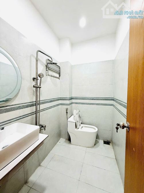 Kẹt bán gấp Nhà 2 tầng 90m2 (4.5 x 20m) Hồ Bá Phấn, Phước Long A gần Ga Metro XLHN 5.7 Tỷ - 8