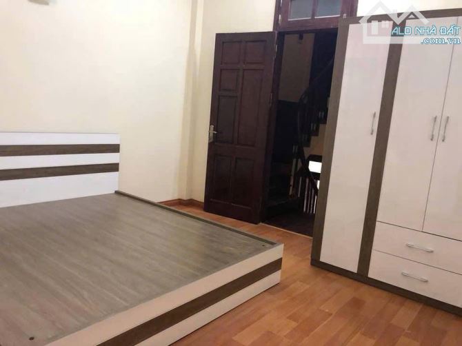 Chính chủ bán gấp nhà kề ô tô ngõ 90 Hoàng Ngân, Cầu Giấy. 45m2 – 5 tầng, MT4,5m,11,65 tỷ - 8