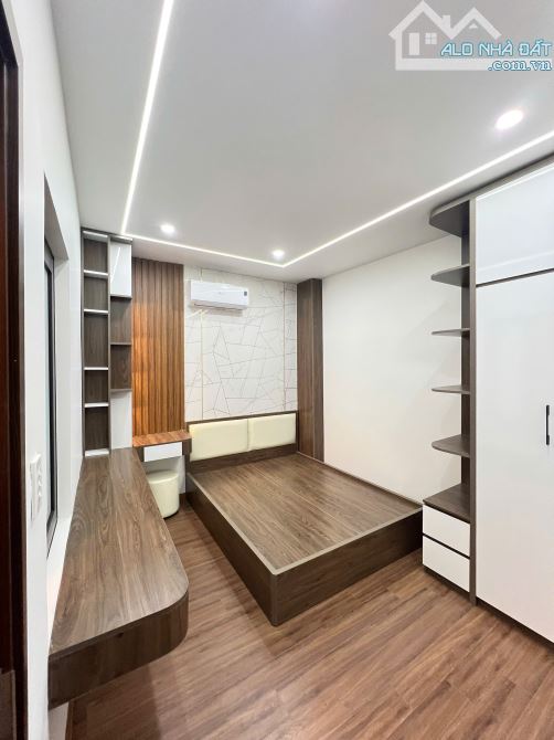 Ô TÔ VÀO NHÀ NGÕ 618 NGÔ GIA TỰ (TĐC SAO SÁNG) CẦN BÁN - 8