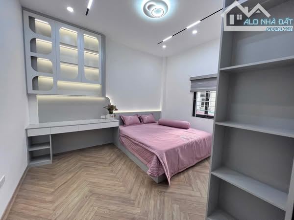 BÁN NHÀ LÊ TRỌNG TẤN - THANH XUÂN - NGÕ Ô TÔ - 10M RA Ô TÔ TRÁNH - FULL NỘI THẤT - NHÀ ĐẸP - 8