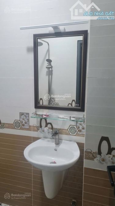 Nhà ngang lớn 5.5m-HXH 1 trục NTL P.13-Gần BV Ung Bướu-5 tầng ở ngay. Gía 11 tỷ 5tl - 8