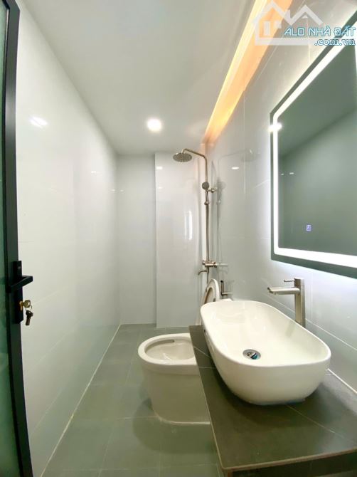 NHÀ ĐẸP 2TẦNG 52M2- FULL NỘI THẤT XỊN- SÁT KHU CHẾ XUẤT TÂN THUẬN- QUẬN 7- SHR- HC - 8