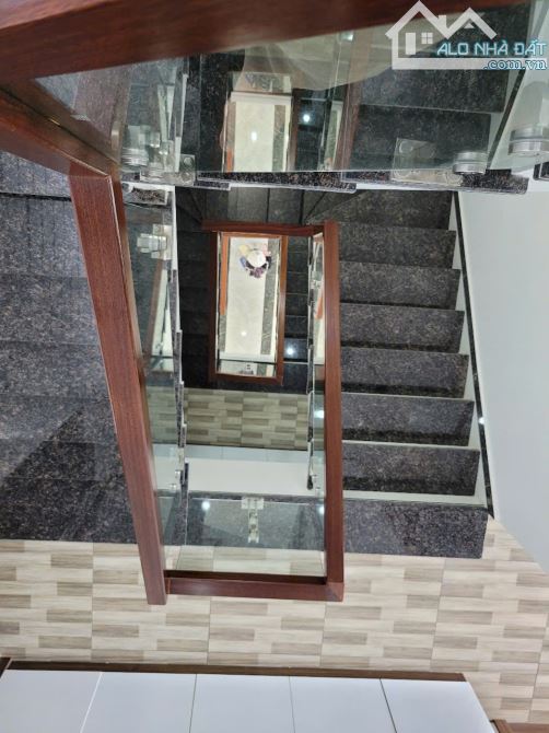 Bán Nhà 3.5 tầng móng khoan nhồi Đồng Hòa Kiến An Hải Phòng oto 4 chỗ vào nhà giá 3.45 tỷ - 9