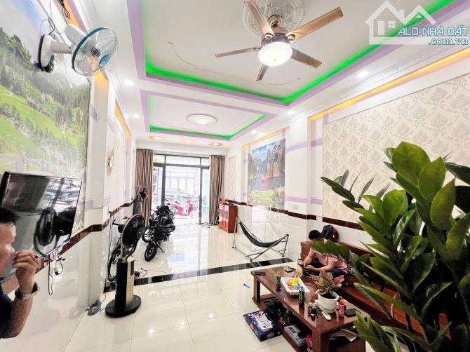 Nhà phố gần trung tâm y tế Dĩ An, phường Tân Đông Hiệp, TP Dĩ An - 9