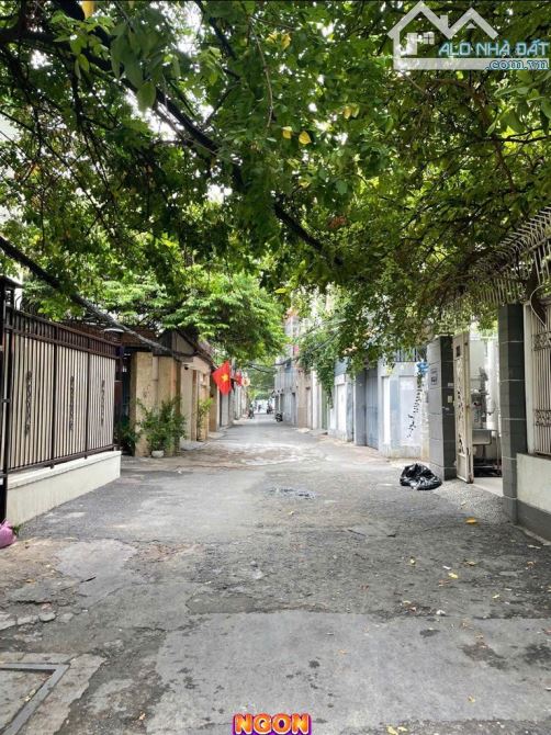 BIỆT THỰ SÂN VƯỜN HỒ BIỂU CHÁNH 233M2 NỞ HẬU  5 TẦNG THANG MÁY  - HẦM Ô TÔ - 9