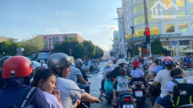 Bán nhà mặt đường Lê Minh Xuân phường 7 gần ngay chợ Tân Bình (75m2) 21 tỷ - 9