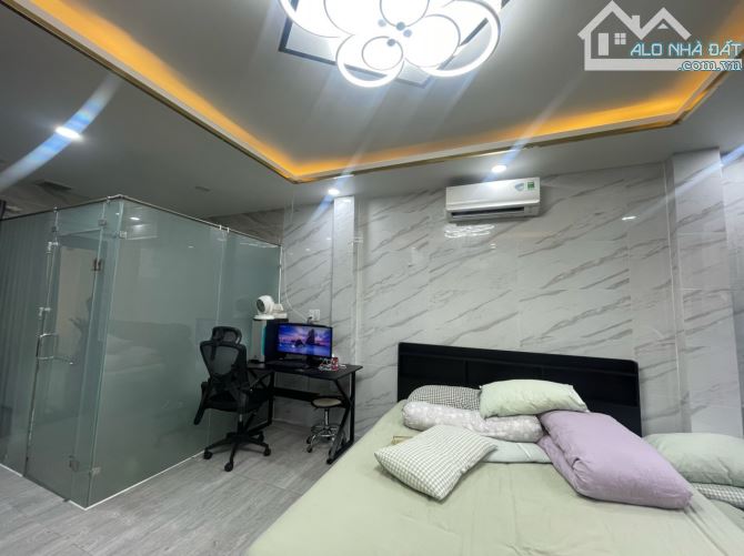 BÁN NHÀ HẺM 60 LÂM VĂN BỀN, TÂN KIỂNG - 2 TẦNG - XE Ô TÔ NGỦ TRONG NHÀ - 9