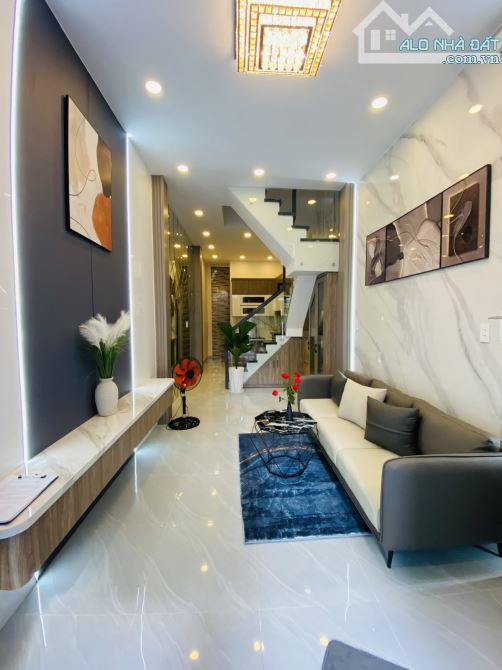 QUẬN 6 - SIÊU PHẨM NGAY CHỢ PHÚ LÂM – NHÀ 3 TẦNG ĐẸP LUNG LINH – CHỈ 4.999 TỶ - FULL NỘI T - 9