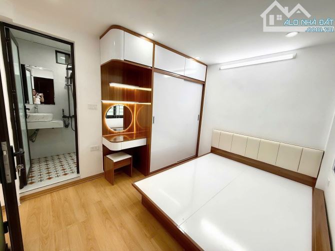 TẬP THỂ BÁCH KHOA- 3Ngủ-85m chỉ nhỉnh 4 đồng - 9
