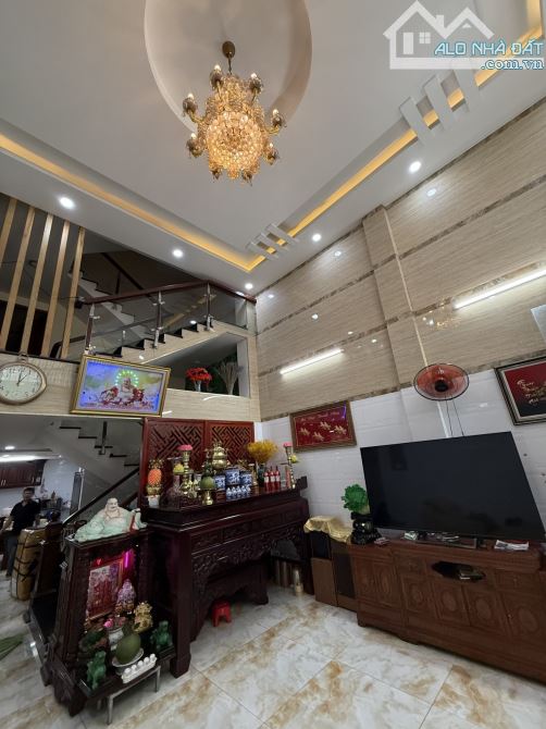 Lý Thường kiệt, Tân Bình, 6PN, 82m2, 5 Tầng, 5,4m x 15m. chỉ 16 tỷ 5 - 9