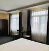 Bán Tòa Khách Sạn Phố Trần Duy Hưng,Ngõ Ôtô View hồ 150m/7Tầng (Có Hầm) 68 Tỷ