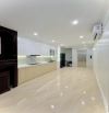 Cần bán nhà mặt phố Yên Lạc 45m x 5 tầng thang máy , oto đỗ cửa , ngõ thông thoáng 2 đầu