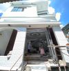 Bán Nhà Trệt Lầu mới Gần Bờ Hồ Huỳnh Cương