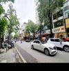 Mặt phố Phố Huế 205m2, 3 tầng, 6.8m, 150 tỷ gần Hồ Hoàn Kiếm, kinh doanh, văn phòng, spa