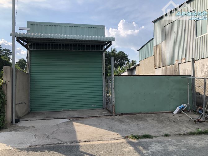 Bán đất mặt tiền Bình Nhâm 04 đã tách 2 sổ sẵn nhà cấp 4