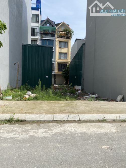 🏡 BÁN ĐẤT LIỀN KỀ KĐT CẦU BƯƠU – 100M² – MT 6M – GIÁ 15 TỶ – hangmini