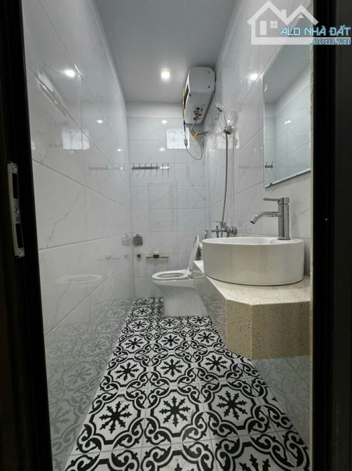 TÒA CĂN HỘ CHO THUÊ – PHỐ VĨNH TUY – HAI BÀ TRƯNG– 57M – 6TẦNG – THANG MÁY – GIÁ 13.95 TỶ