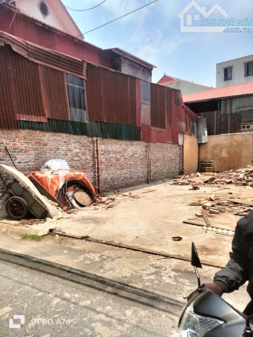Bán đất Gia Lâm đường Dương Đức Hiền, dt 75m, mt 4,5m, đường trước đất ô tô tránh, chỉ 5,6