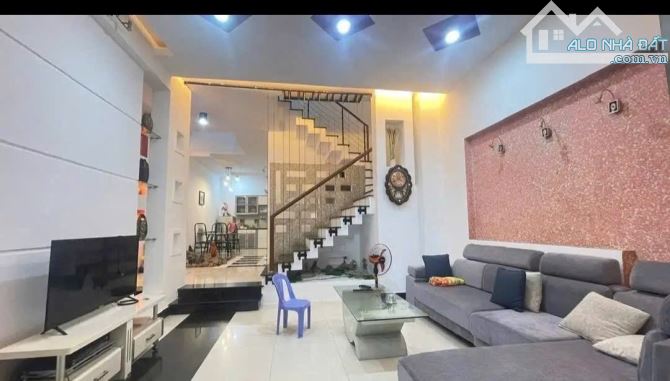 NHÀ 3 TẦNG MẶT TIỀN KINH DOANH ĐƯỜNG ĐÀO TẤN- 7.x tỷ