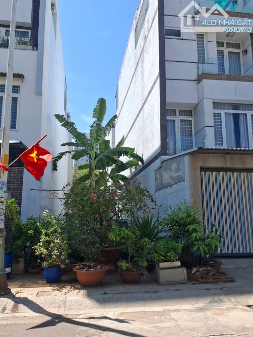Bán đất mặt tiền đường 57 Bình Trưng Đông Quận 2 giá 11,8 tỷ