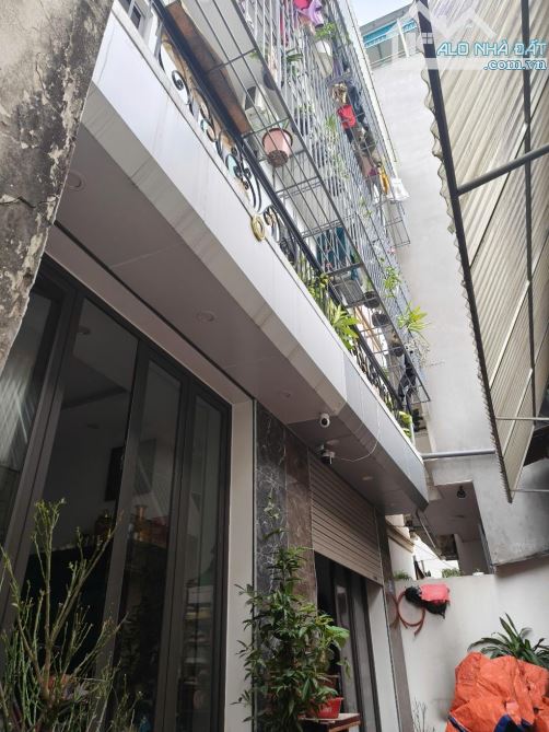ĐÔNG THIÊN - VĨNH HƯNG NHÀ 3 TẦNG 45M ĐẸP KIÊN CỐ - 4 NGỦ ĐẦY ĐỦ  CÔNG NĂNG SỬ DỤNG